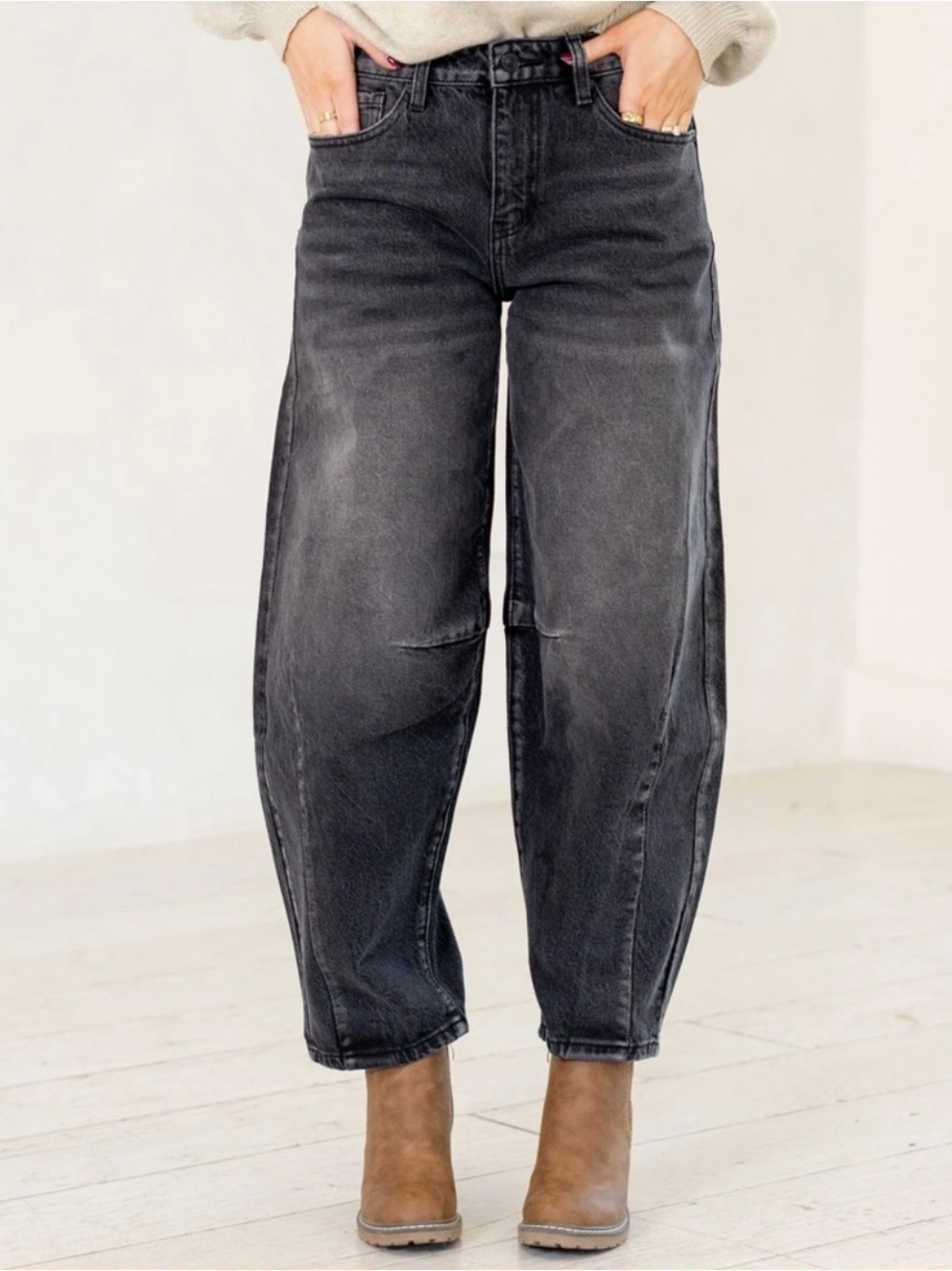 KanCan Kan Can Black Washed Horseshoe Barrel Denim Relaxed Fit Jeans Pants Sz S